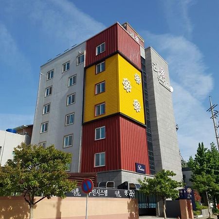 Raon Hotel Gwangyang  Exteriér fotografie